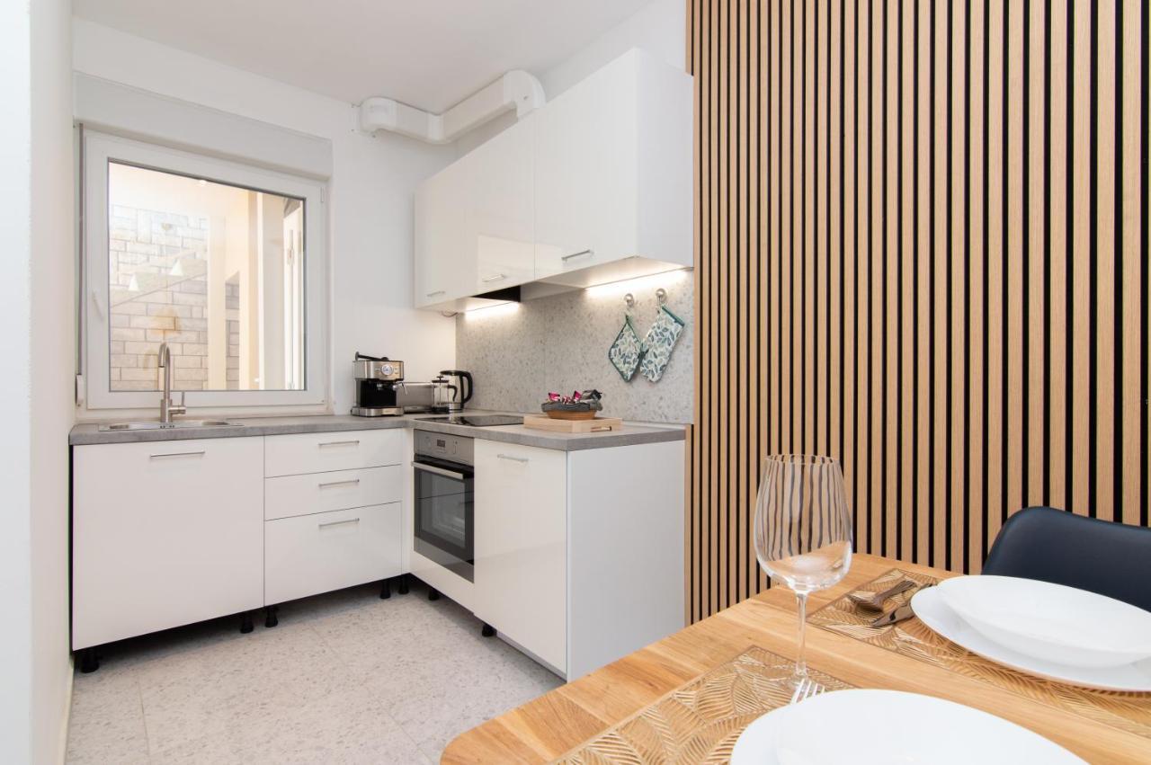 The Rose Garden Apartments Порторож Екстер'єр фото