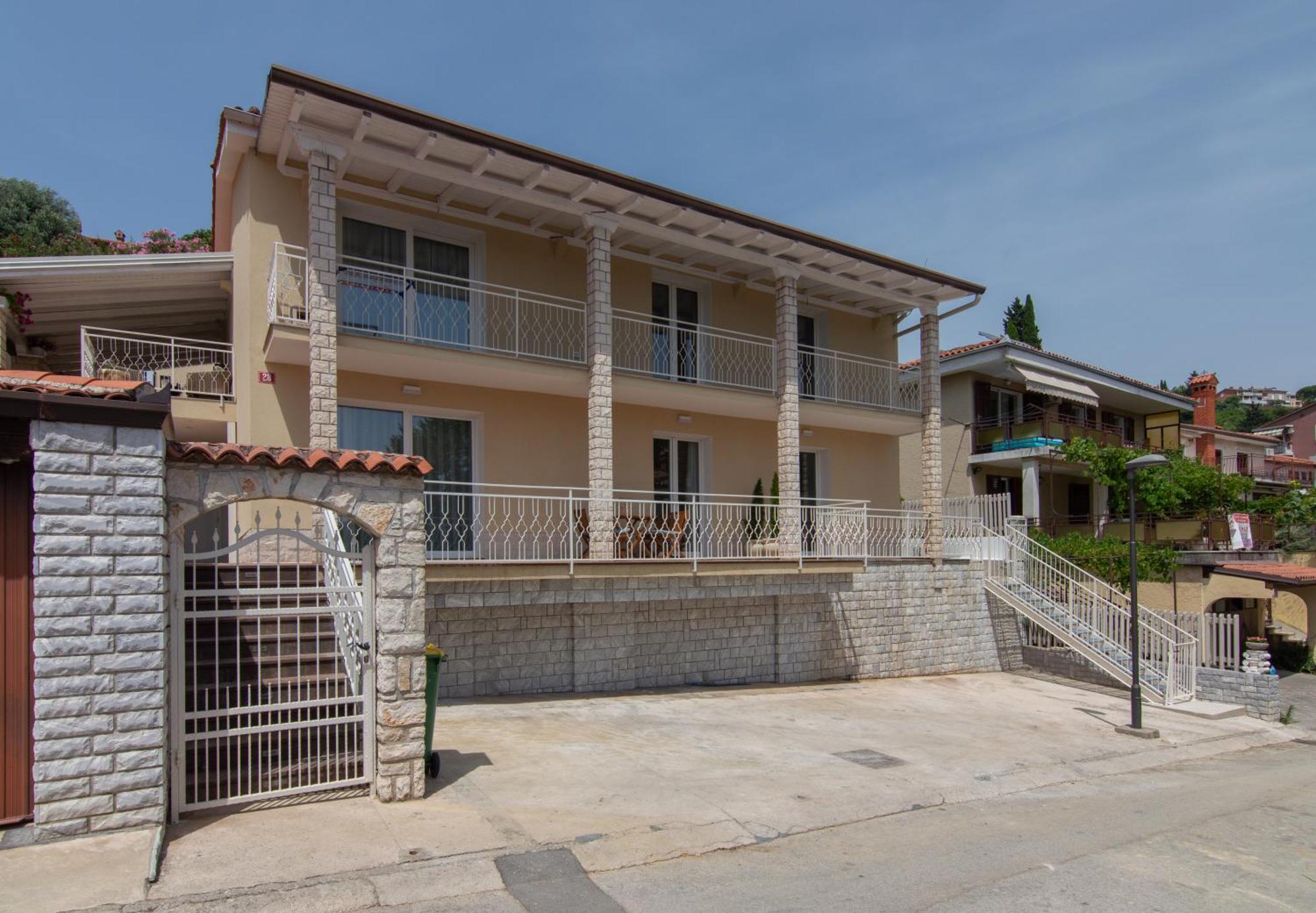 The Rose Garden Apartments Порторож Екстер'єр фото